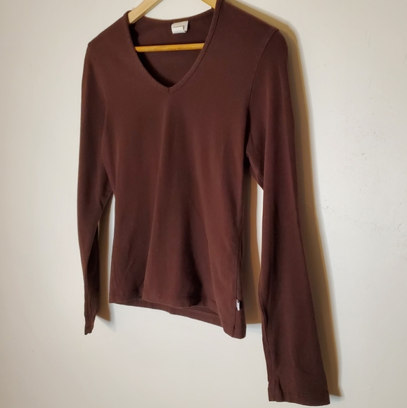 Basic Brown Long Sleeve V-Neck Top - Picture 9 of 9